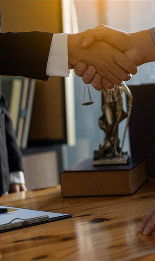 Somos profesionales del derecho administrativo